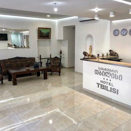 Hotel Leo Palace Тбилиси Екстериор снимка